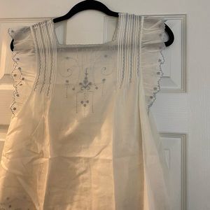 crème and blue DOEN blouse!